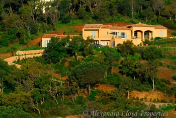 Villa de luxe à Saint Tropez, composée de 6 chambres, pour une surface habitable de  m².