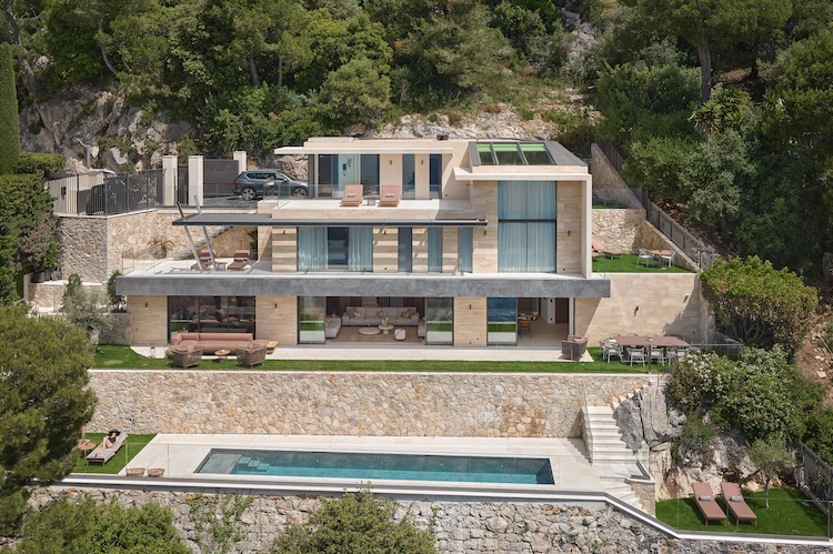 Villa de luxe à Cap Ferrat - Villefranche, composée de 5 chambres, pour une surface habitable de 420 m².