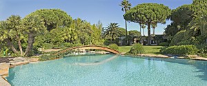 Luxury villas for rent Domaine de la Capilla