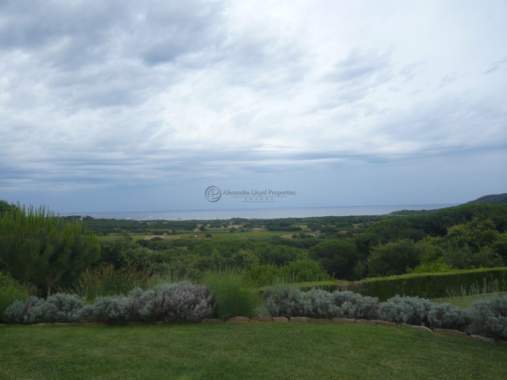 Countryside views from a property located in l'Oumede Ramatuelle