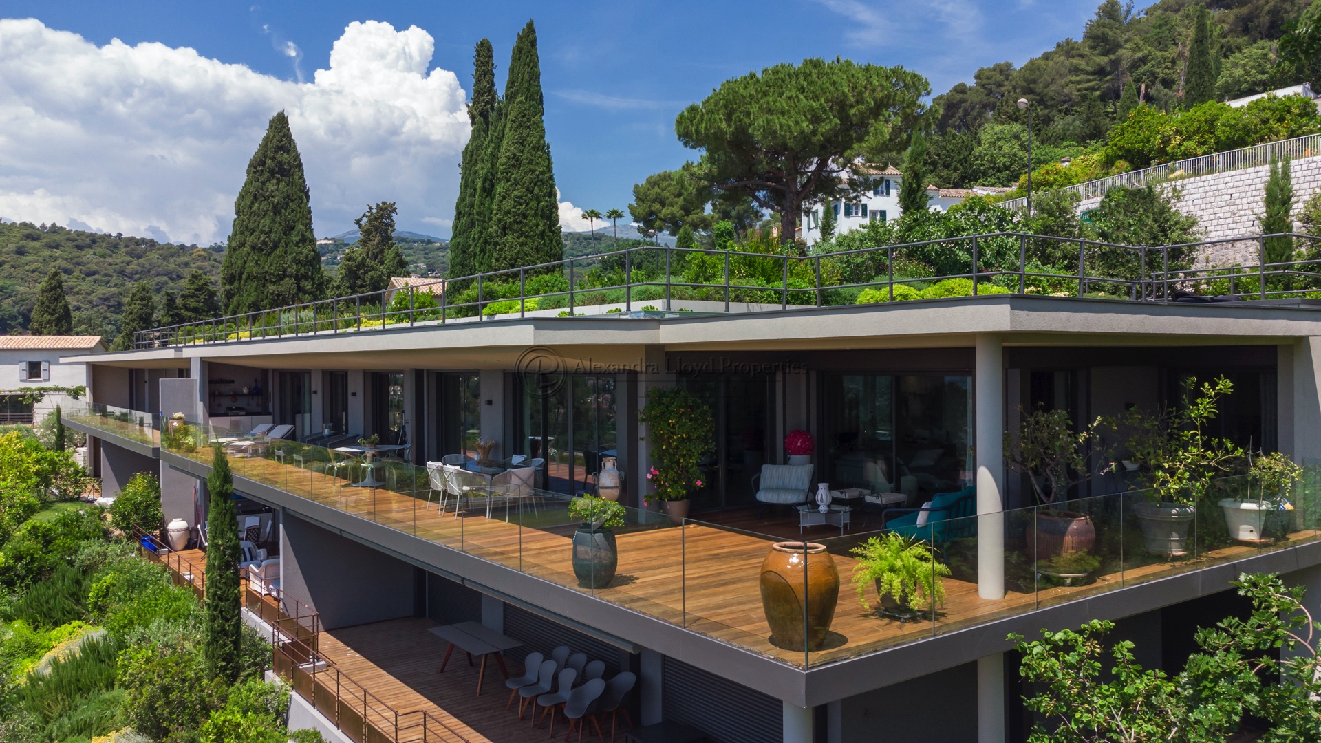 Le Jardin des Arts Saint Paul de Vence Alexandra Lloyd Properties