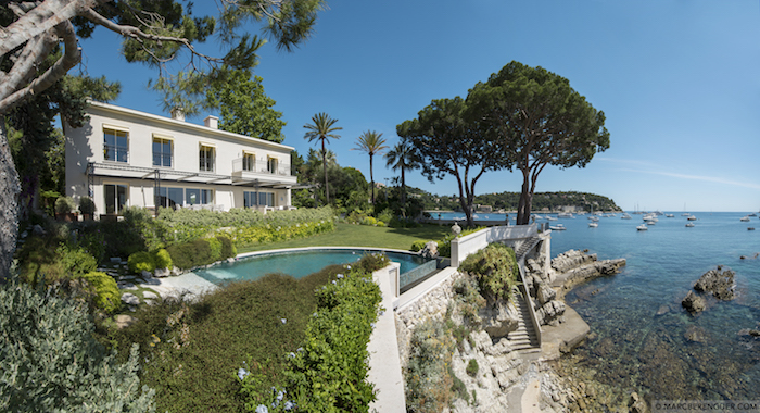 Villa de luxe à Cap Ferrat - Villefranche, composée de 6 chambres, pour une surface habitable de 390 m².