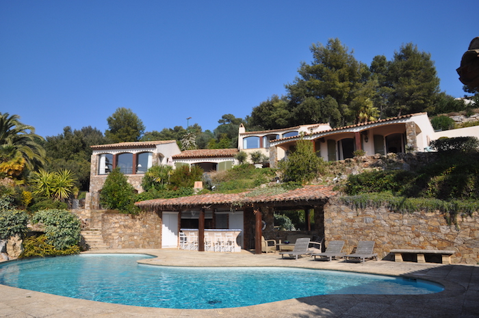 Villa de luxe à Saint Tropez, composée de 7 chambres, pour une surface habitable de 450 m².